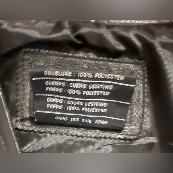 Harley Davidson Men’s Leather Vest Size Medium Excellent - Picture 11 of 14